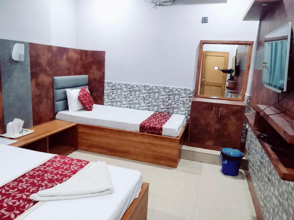 Hotel City Park Ґувахаті Екстер'єр фото