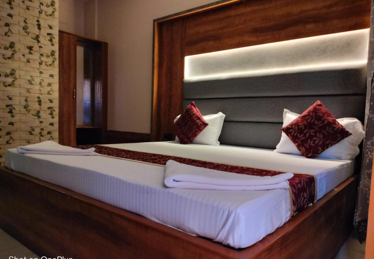 Hotel City Park Ґувахаті Екстер'єр фото